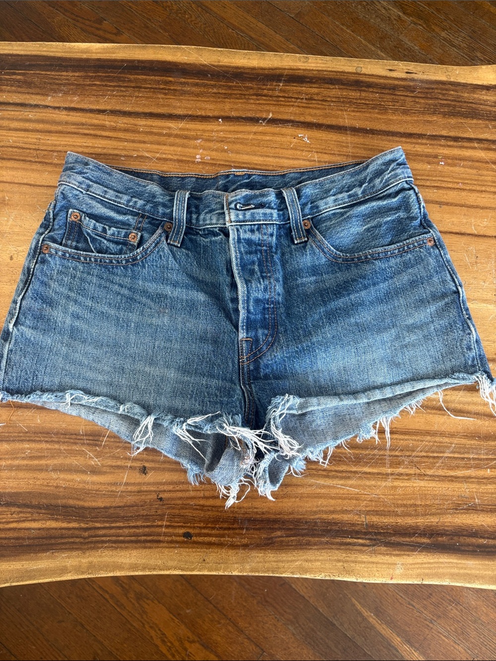 LEVI’S Denim Shorts Size 27